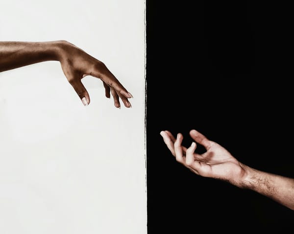 The gap between language and quantum mechanics